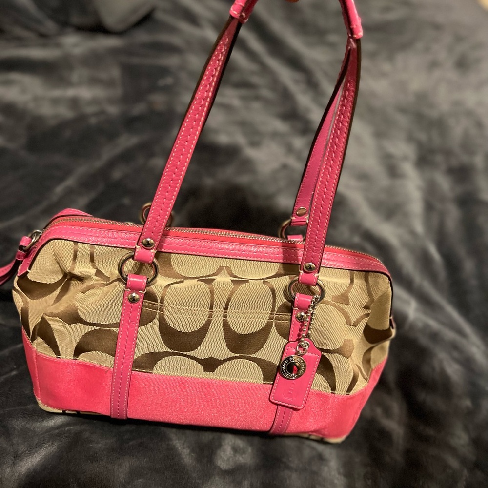 Y2k hot pink coach bag!